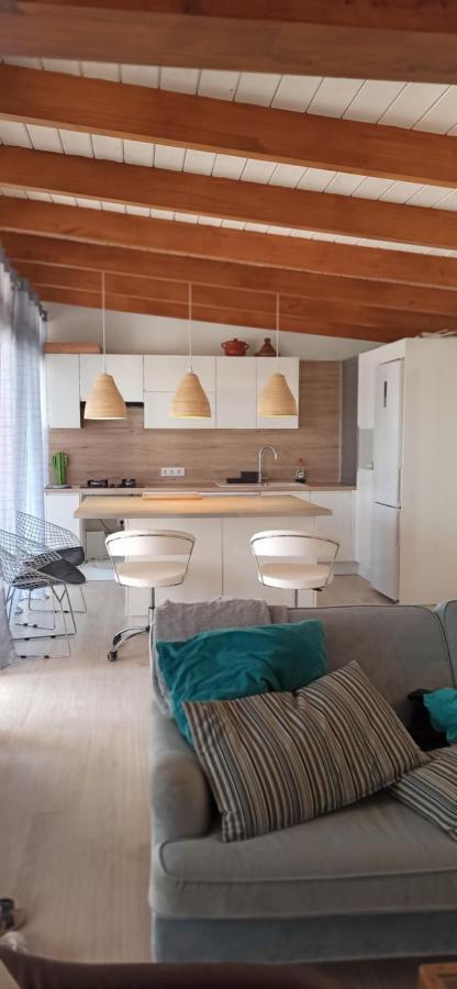Beautiful Chalet With Wifi And Free Parking Arona  Ngoại thất bức ảnh