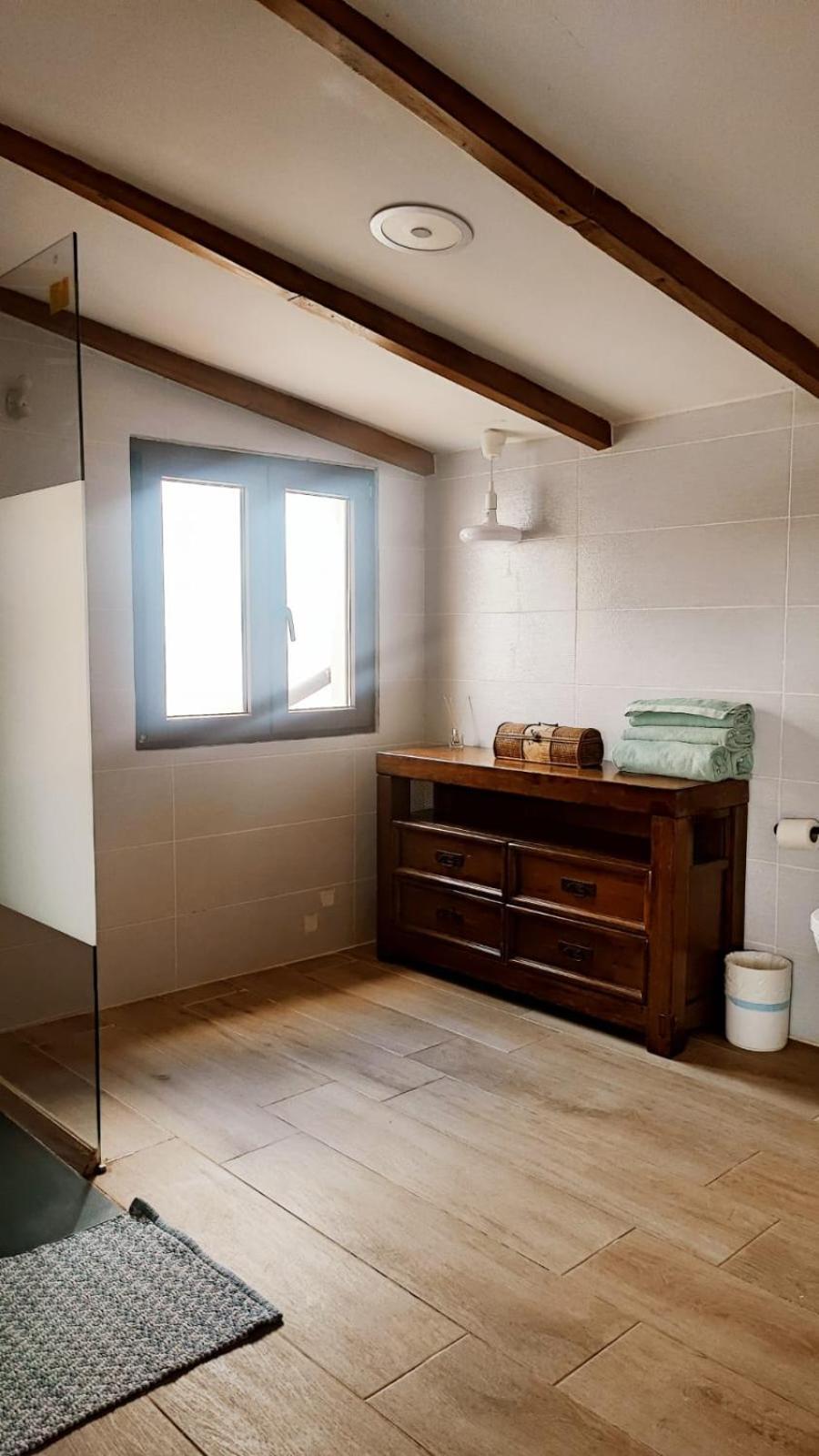 Beautiful Chalet With Wifi And Free Parking Arona  Ngoại thất bức ảnh