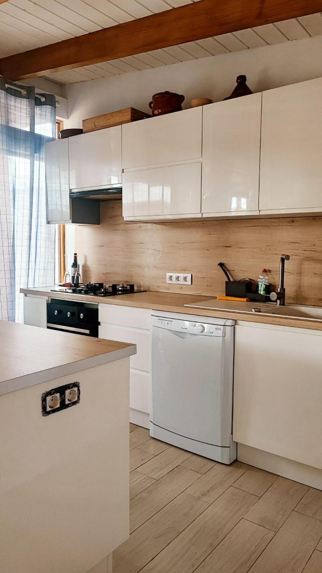 Beautiful Chalet With Wifi And Free Parking Arona  Ngoại thất bức ảnh